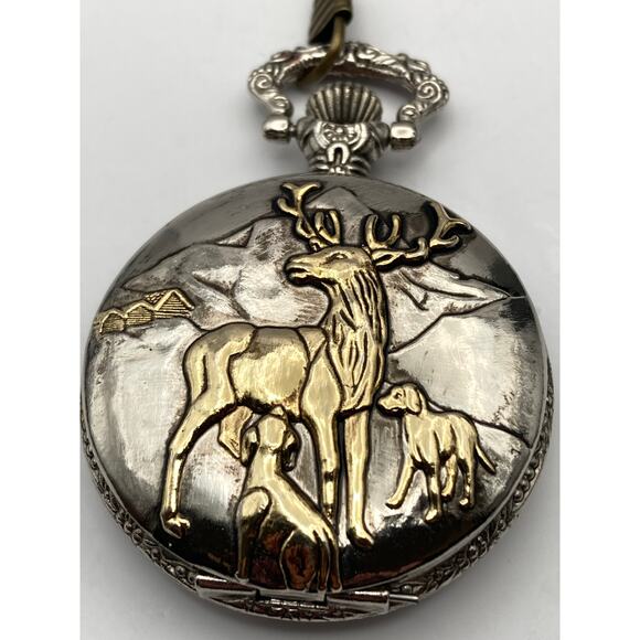 Milan Pocket Watch Mens Full Hunter 3D Deer Front - New Battery - Has Chain Clip - Picture 3 of 10